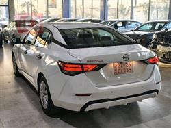 نيسان سنترا